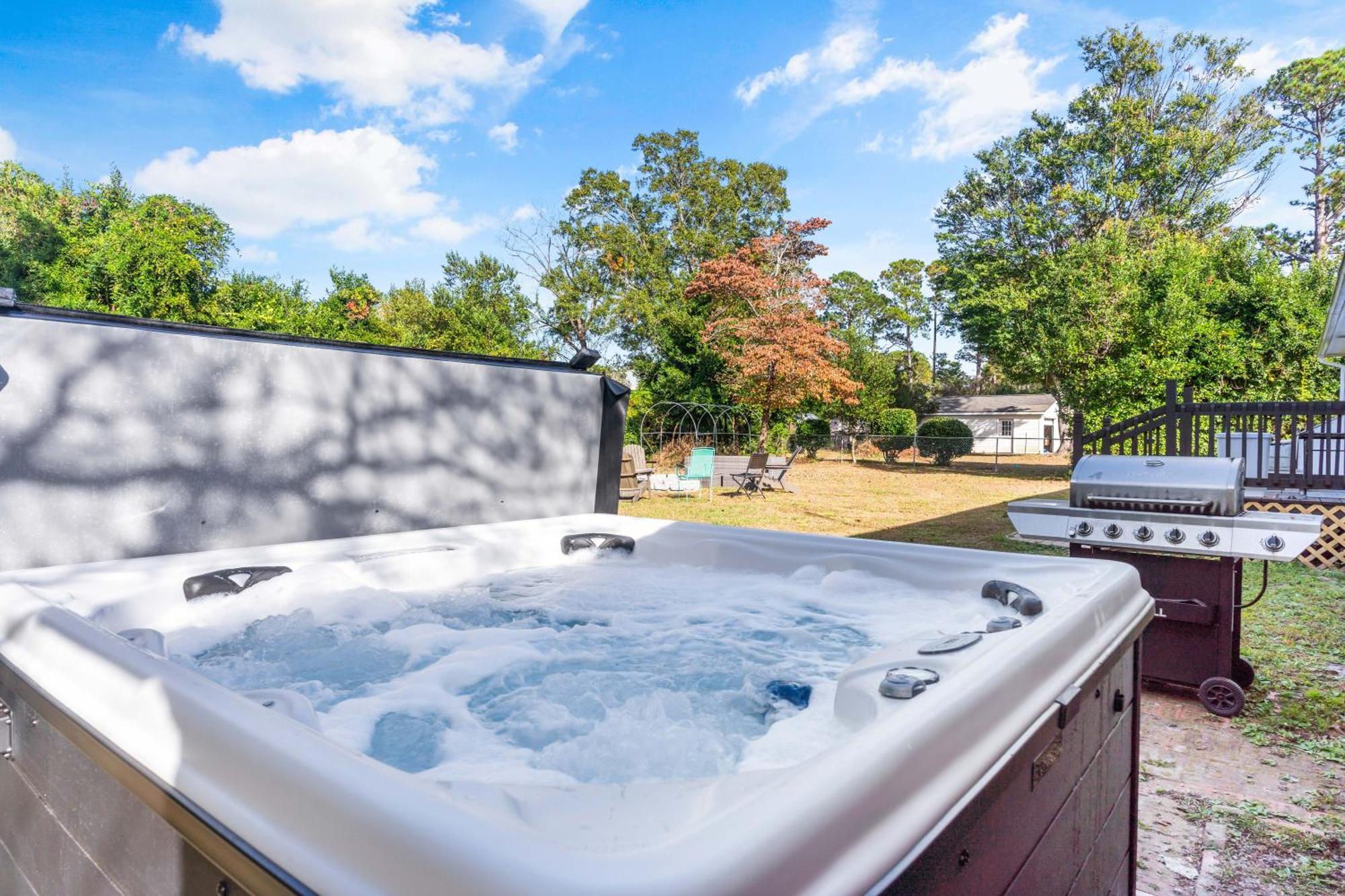 הוילה ווילמינגטון Chill Retreat, Hot Tub, Large Private Yard מראה חיצוני תמונה